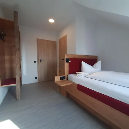 Regenbogenhof Rudelswalde 2*