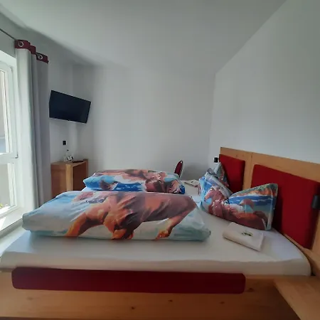 Regenbogenhof Rudelswalde 2*